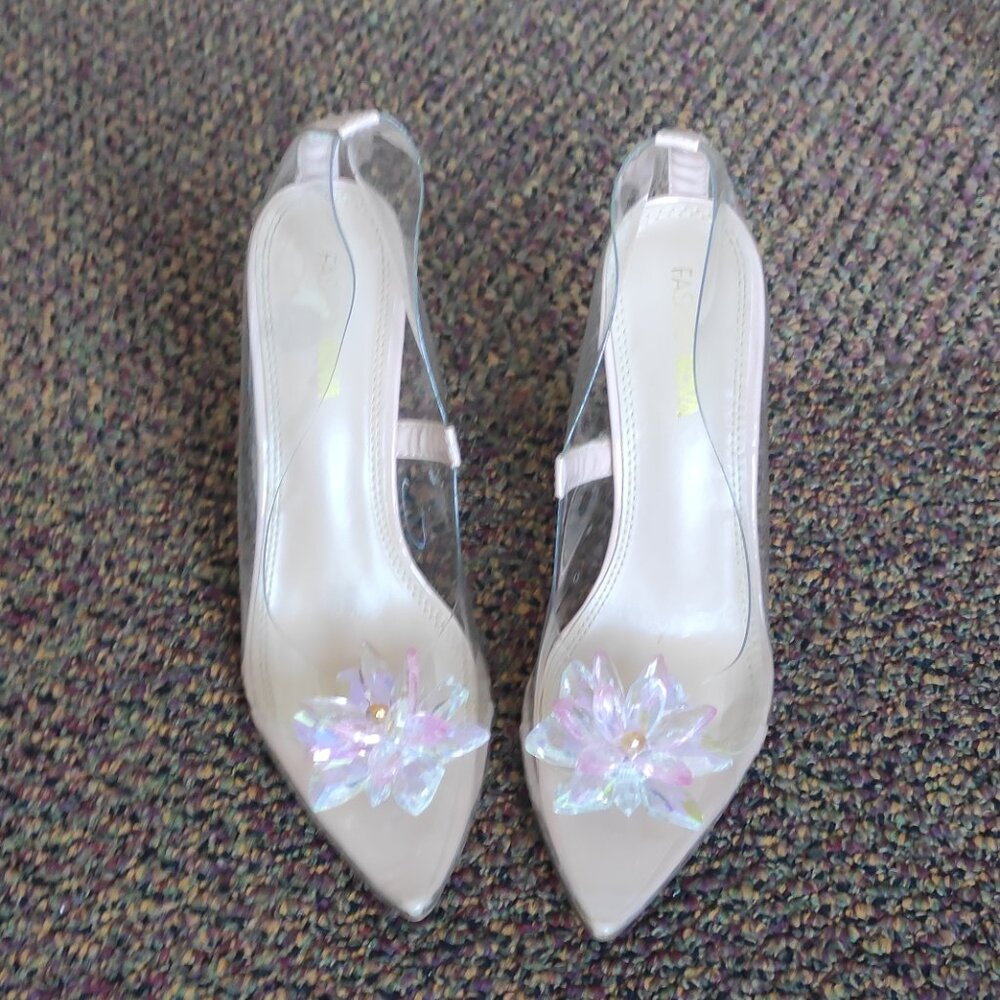 Fashion Nova Solemate Pumps Nude